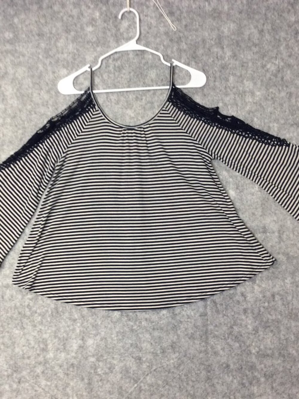 By Design Womens Size L Navy White Stripe Lace Insert Cold Shoulder Top Shirt